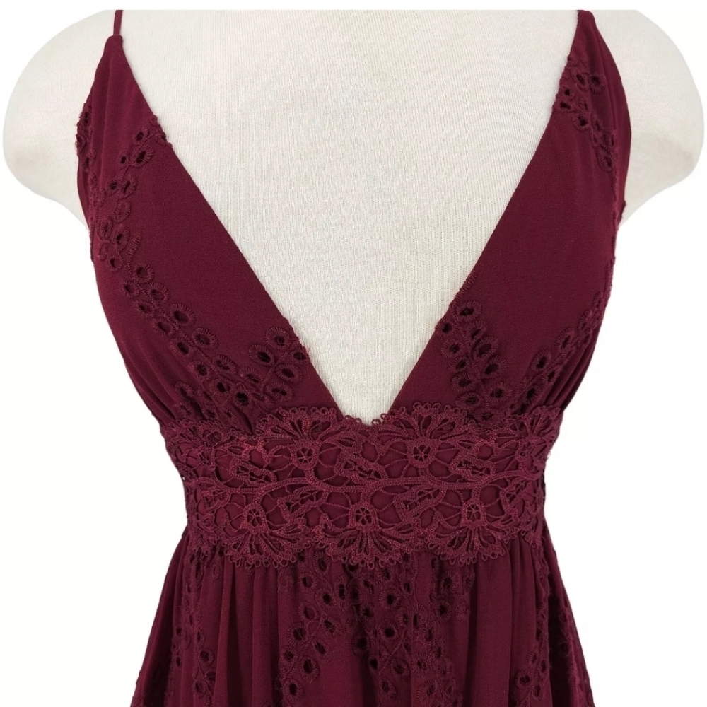 Gianni Bini Wide Leg Burgundy V Neck Lace Women's Romper Size 10 NWT - Picture 5 of 12